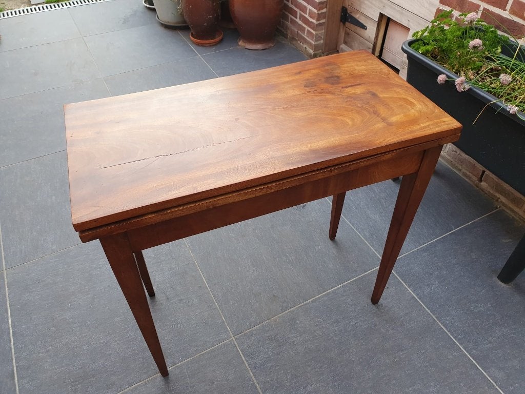 card game tafel, Ophalen
