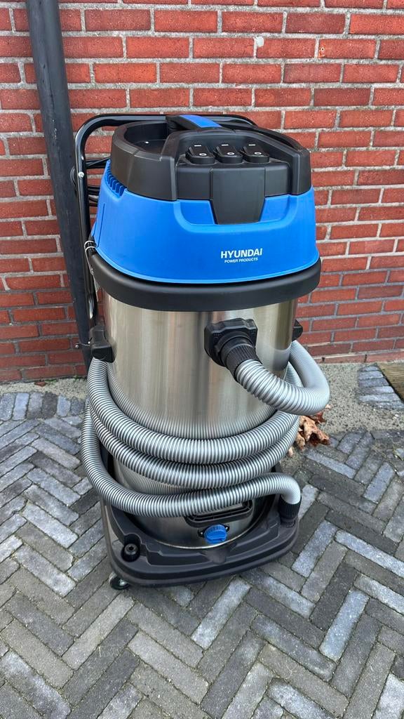 INDUSTRIELE STOFZUIGER, Ophalen, Zo goed als nieuw, Stofzuiger