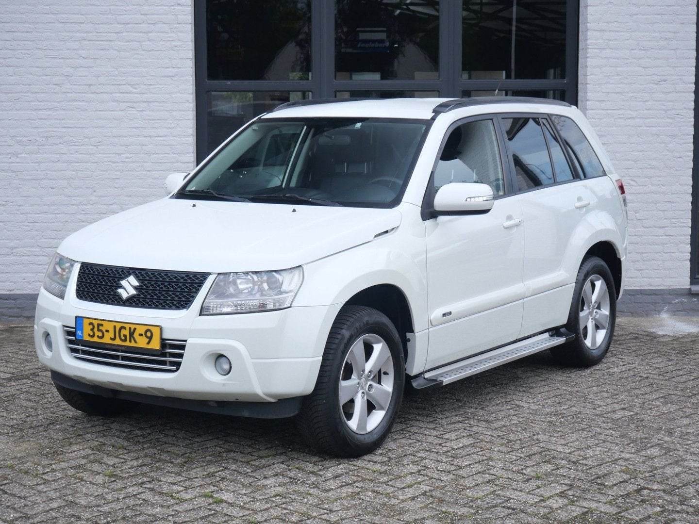 Suzuki Grand Vitara 2.4 Exclusive Ecc Leder Stoelverw. Keyle, Auto's, Grand Vitara, Wit, Bedrijf, Handgeschakeld