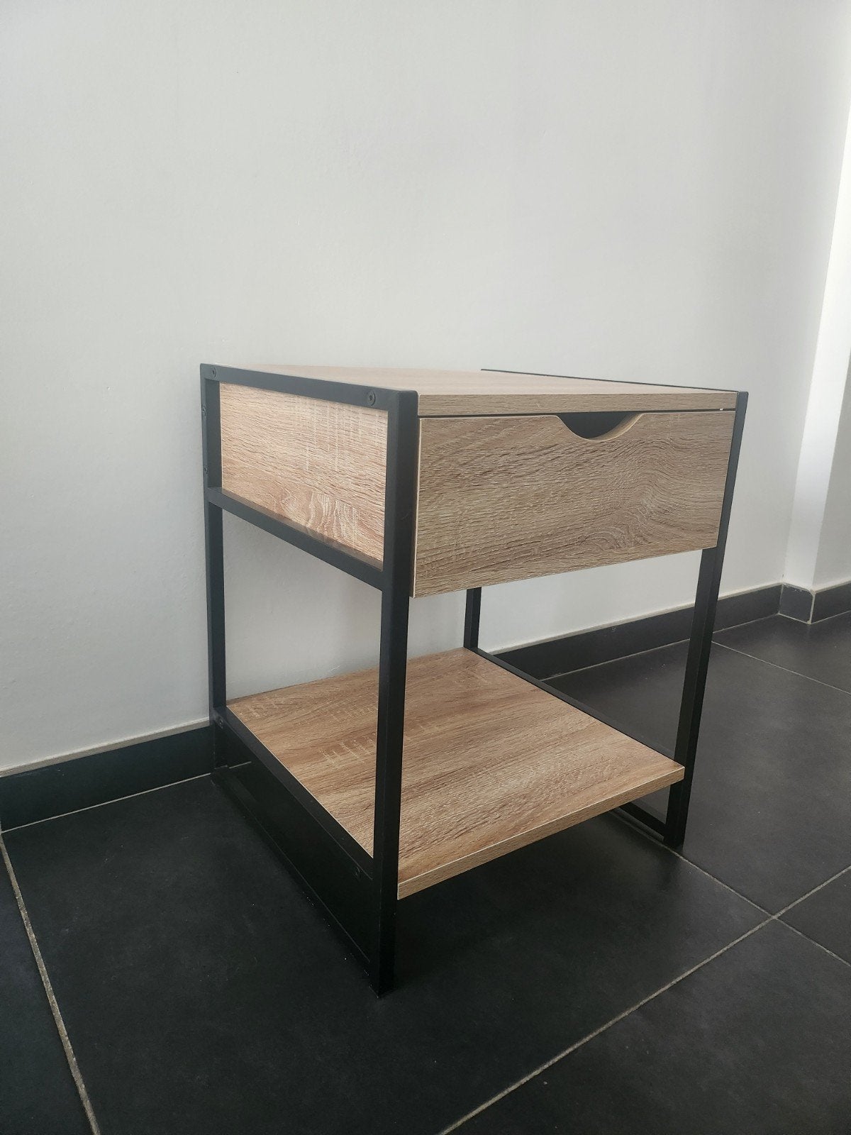 2 tables de nuit, Maison & Meubles, 25 à 50 cm, Enlèvement, Moins de 50 cm, Carré