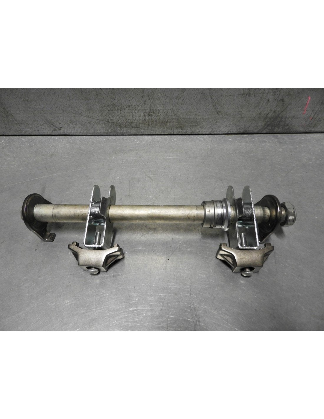GSX-S 750 2015 - 2019 Suzuki As As achterwiel D1-43364, Motoren