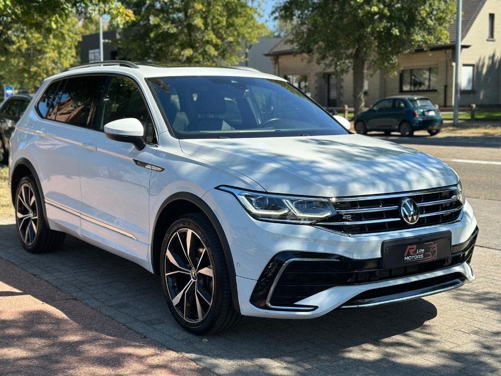 VW Tiguan Allspace 1.5 TSI R-Line 7zit -  360 Camera - Pano, 4 cilinders, Bedrijf, Tiguan, Lichtsensor