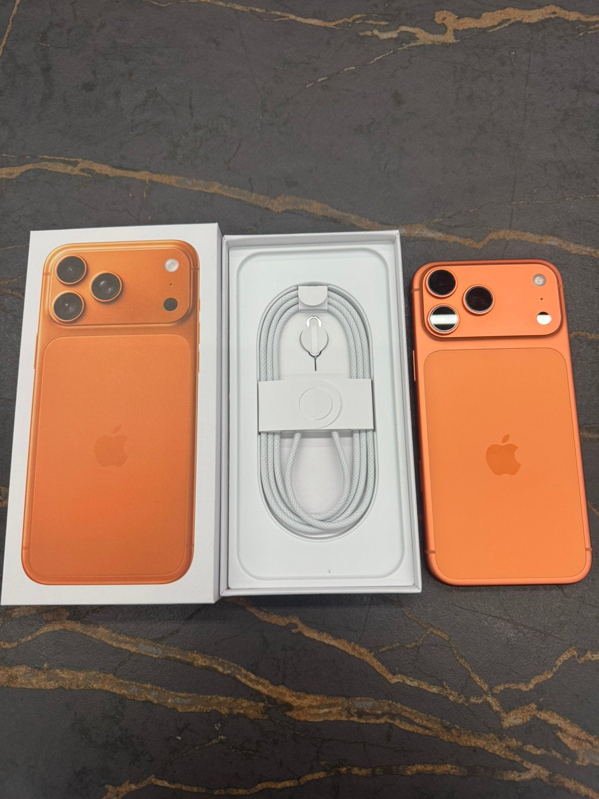 iphone 17 Pro Max 256Gb Garantie Apple, IPhone 17, Comme neuf, Enlèvement, Orange