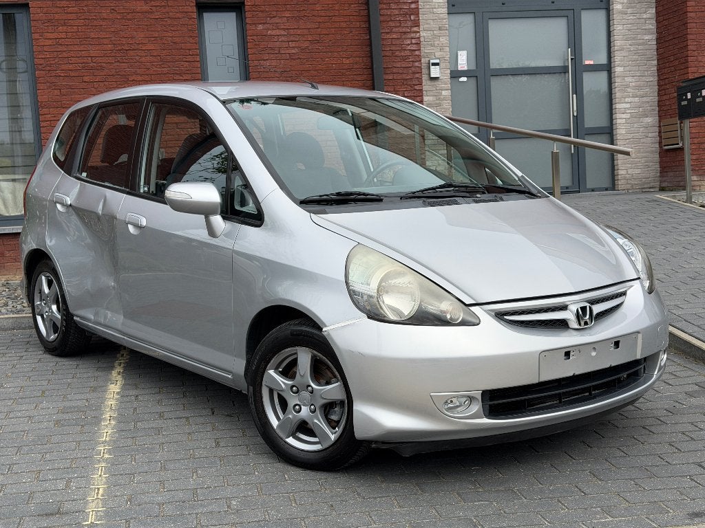 ( 93535Km ) Honda Jazz 1.3i 83Ch ( 10/2008 ) Lez Ok, Autos, Argent ou Gris, Achat, Entreprise, Boîte manuelle