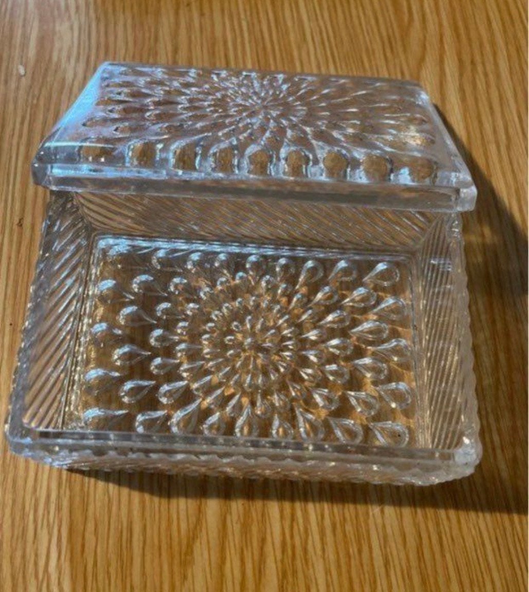 boîte à savon en cristal ebréché sur les trois côtés, Enlèvement ou Envoi, Utilisé