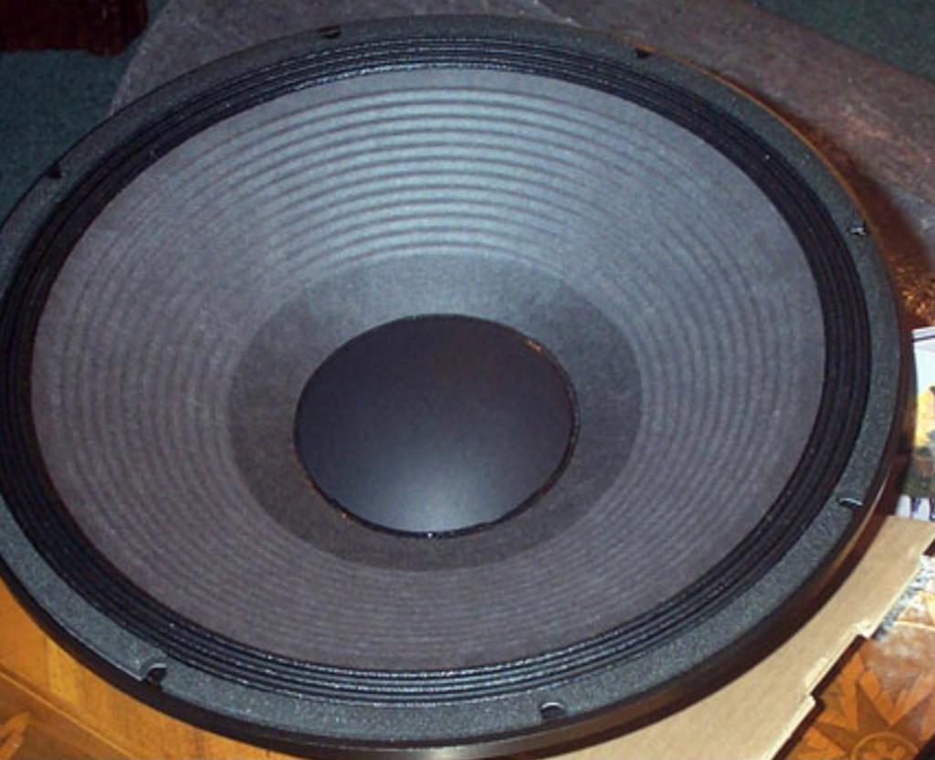Beyma 15lx60 woofer, Audio, Tv en Foto, Ophalen of Verzenden