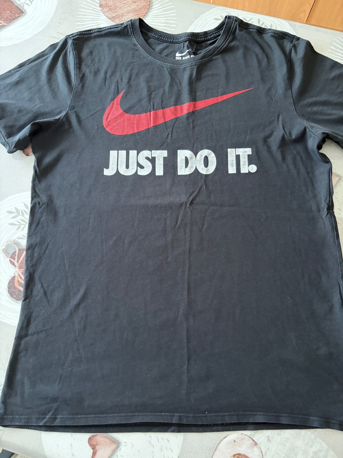 T-shirt homme Nike « Just Do It taille L, Vêtements | Hommes, T-shirts, Enlèvement ou Envoi, Comme neuf, Rouge