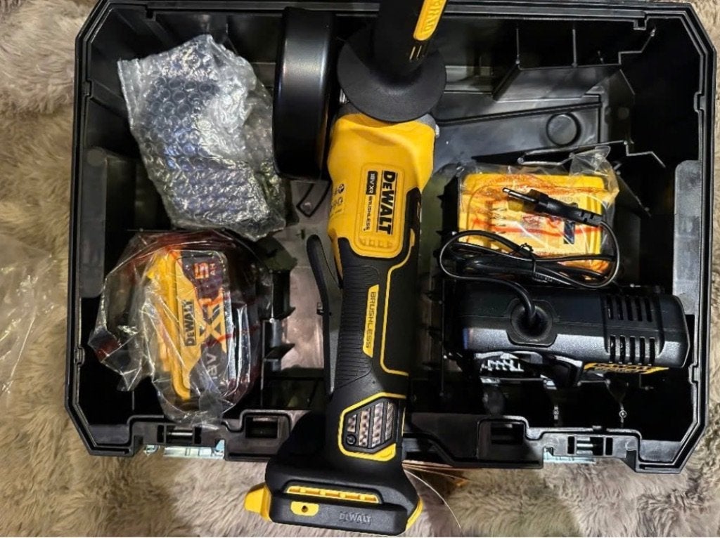 Meuleuse Dewalt, Enlèvement ou Envoi, Comme neuf, 1000 watts ou plus, Meuleuse d'angle