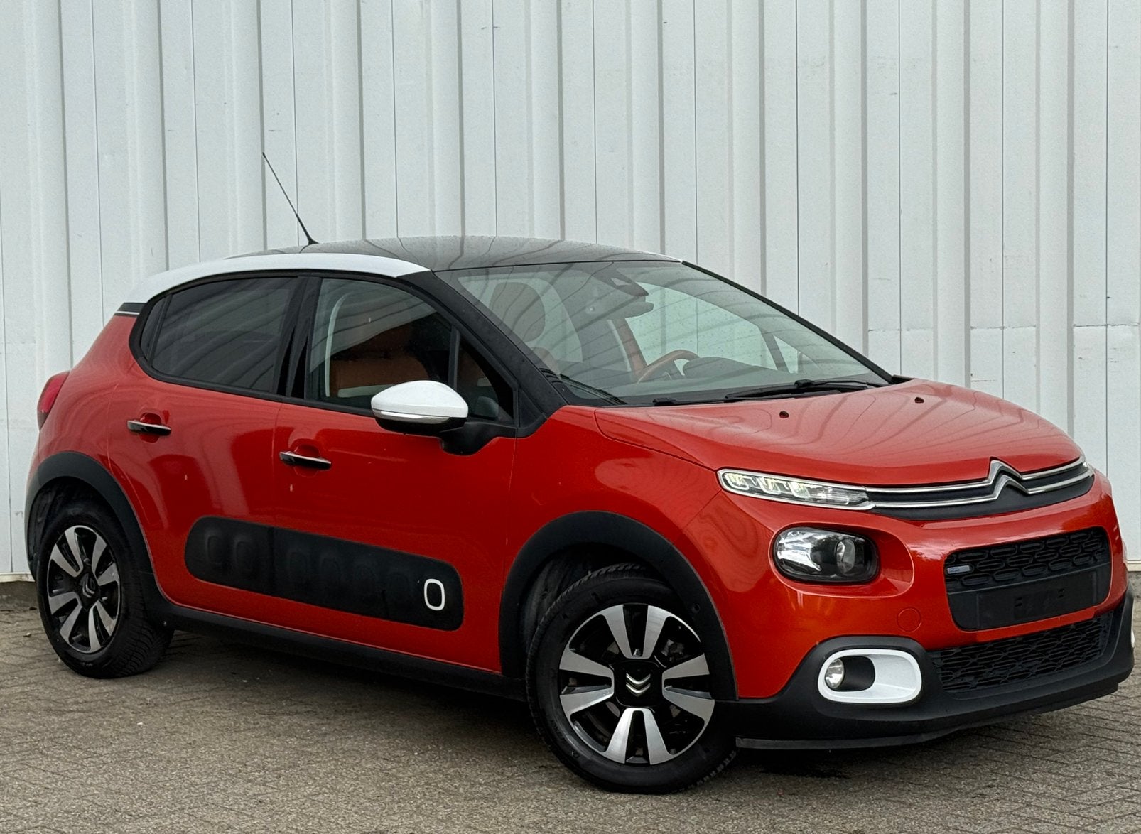 - Citroën C3 - 1.2 Essence - BJ2017 - Automatique - Carplay, Autos, Achat, Euro 6, Entreprise, 110 g/km
