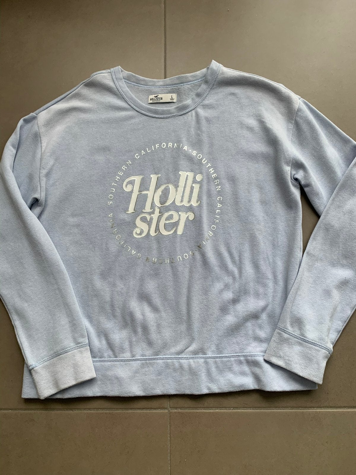 Blauwe sweater hollister large, Vêtements | Femmes, Enlèvement ou Envoi, Comme neuf, Taille 42/44 (L), Bleu