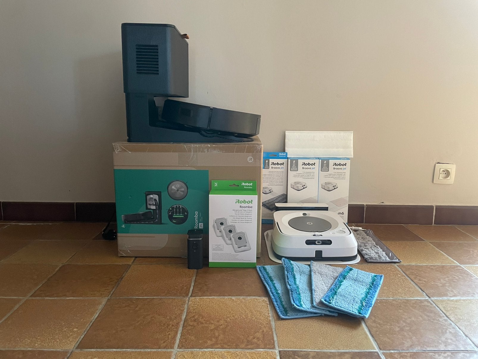 iRobot Roomba j9+ en Braava Jet m6, Ophalen of Verzenden