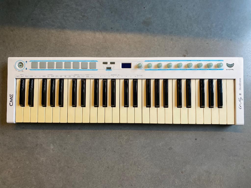 Cme midi keyboard, Ophalen, Gebruikt