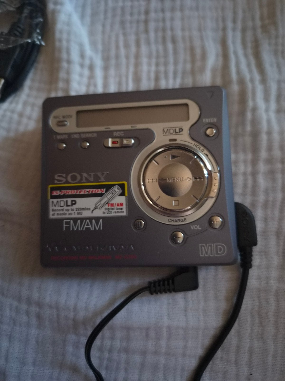 Sony mini disc walkman  met een ingebouwdz FM/AM-tuner, Gebruikt, USB-kabel, Ophalen of Verzenden, Sony