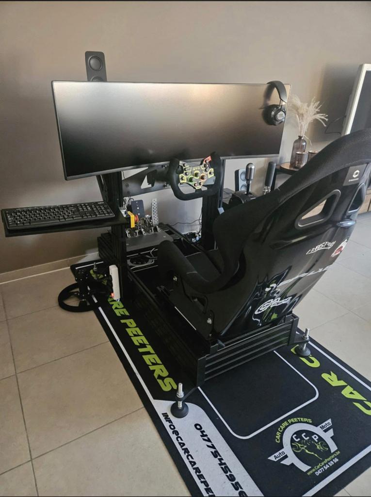 Sim racing cockpit compleet, Ophalen, Zo goed als nieuw