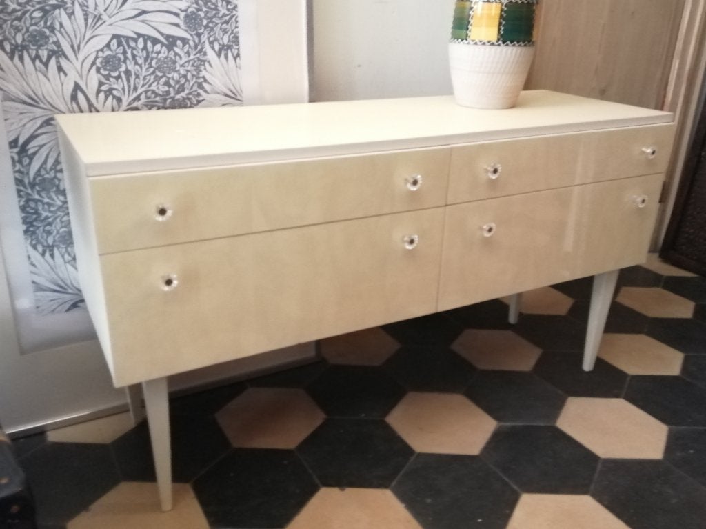 vintage kast, Enlèvement