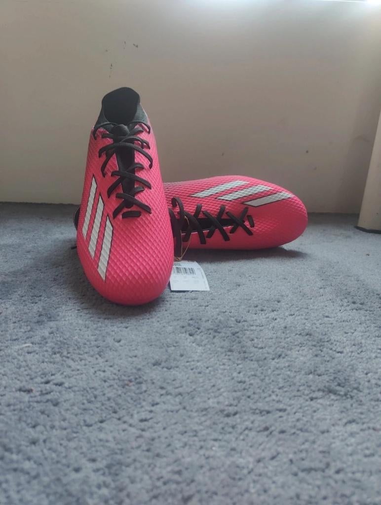 Chaussures football 44 2/3, Sports & Fitness, Enlèvement, Neuf, Chaussures