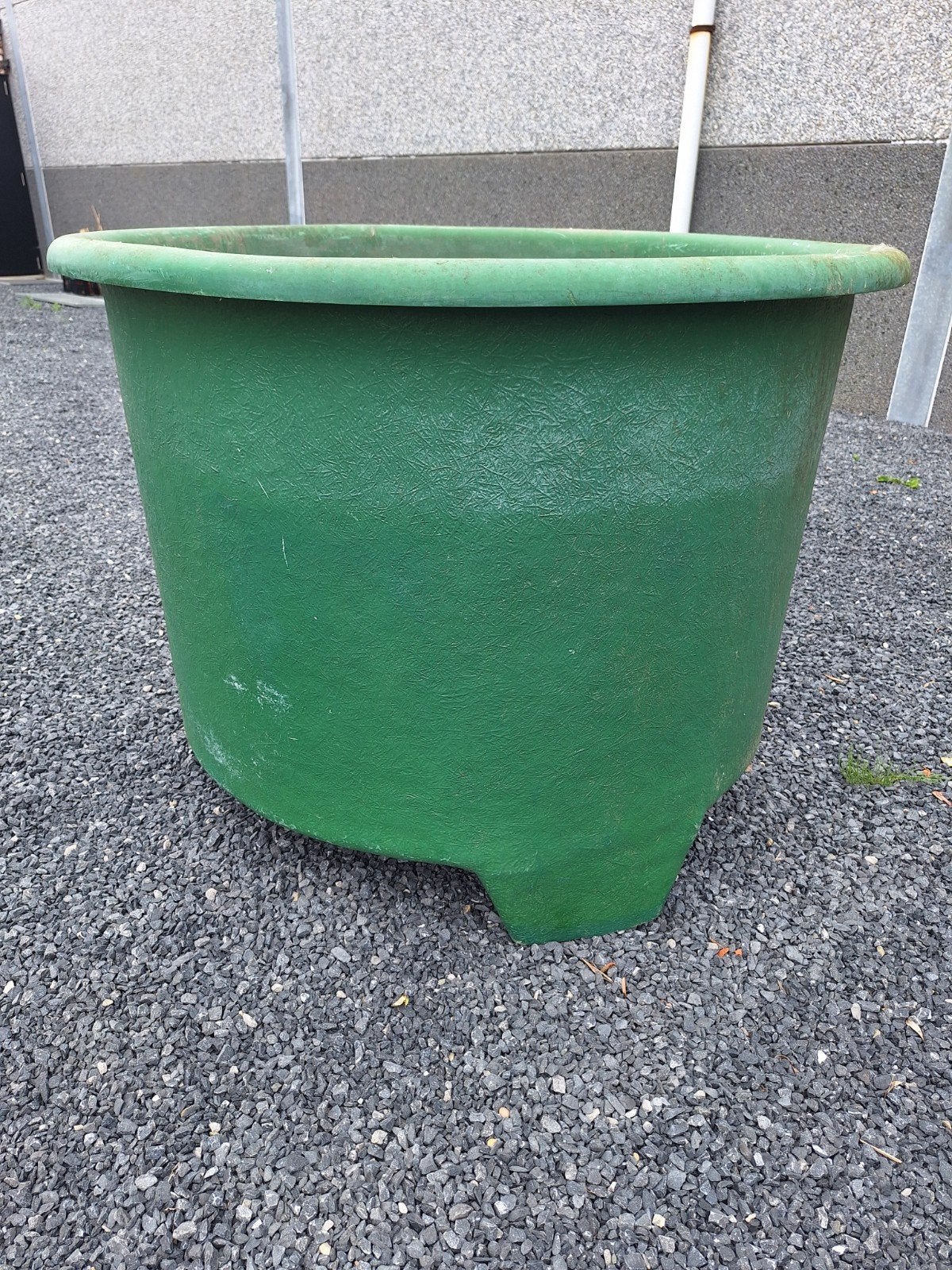 Polyester vijverbakken, Ophalen