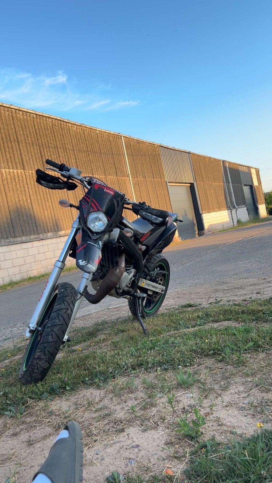Derbi senda 50 drd x-trene, Fietsen en Brommers, Brommers | Derbi, Ophalen, Zo goed als nieuw