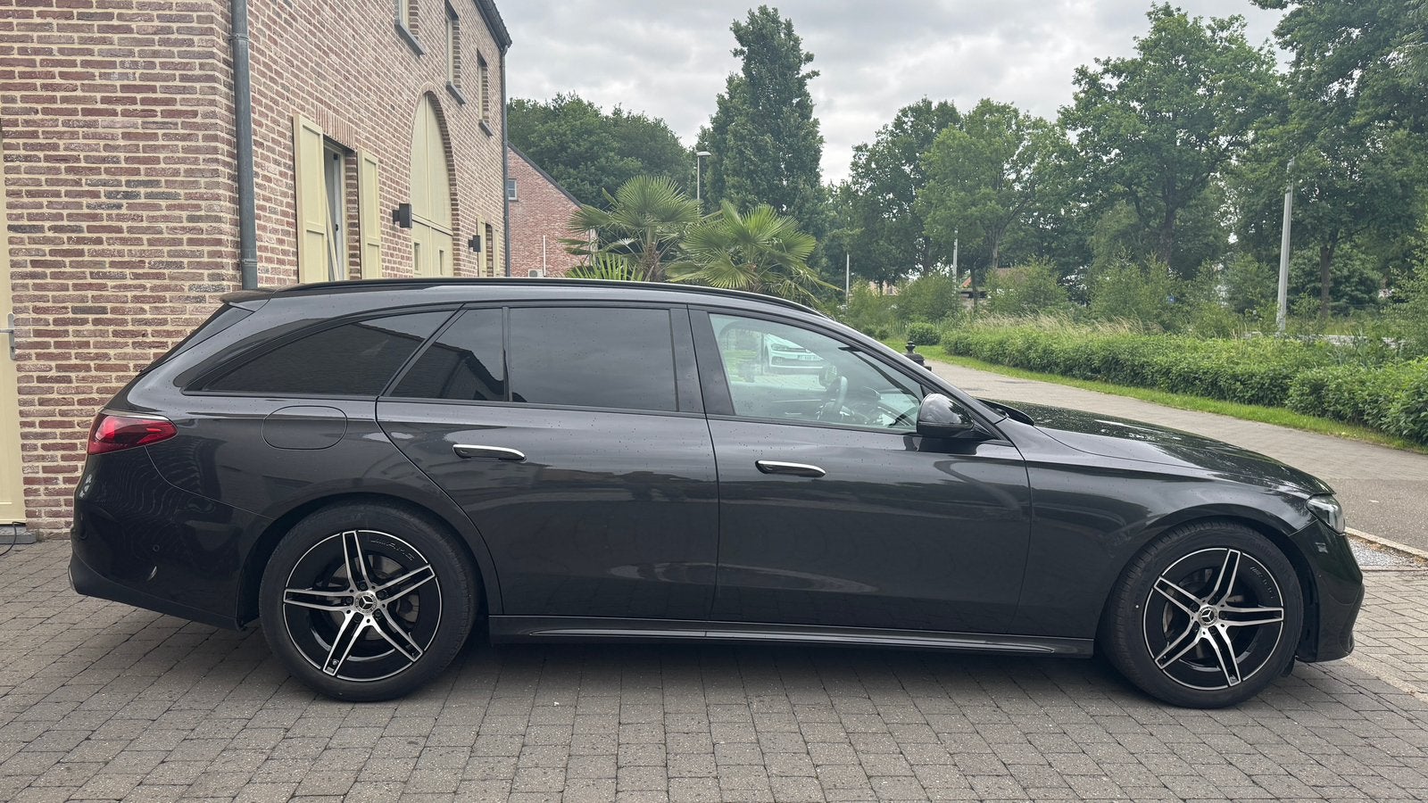 Mercedes E200 T AMG LINE 39661€ netto, Autos, Mercedes-Benz, Entreprise, Classe E, Hybride Électrique/Essence, Euro 6, Break, 5 portes