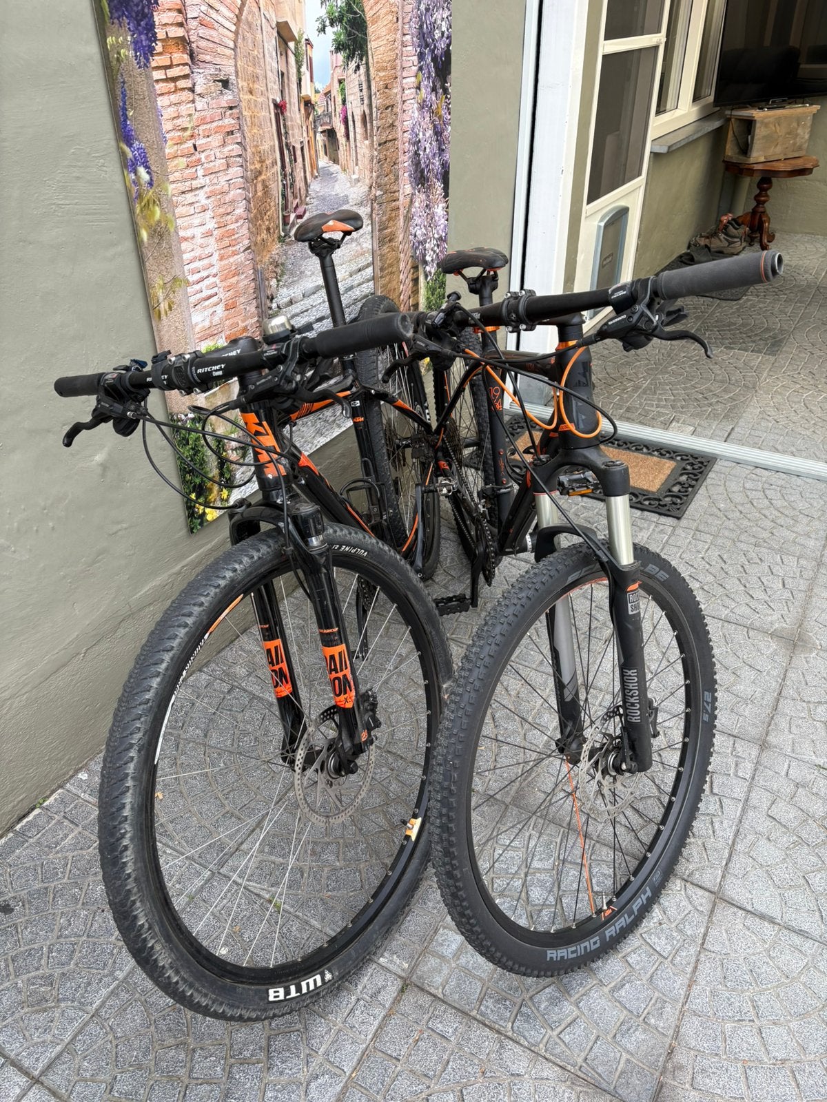 Set van 2x KTM Ultra Mountainbikes (1x Topstaat, 1x Opknappe, Hardtail, Ophalen, Zo goed als nieuw