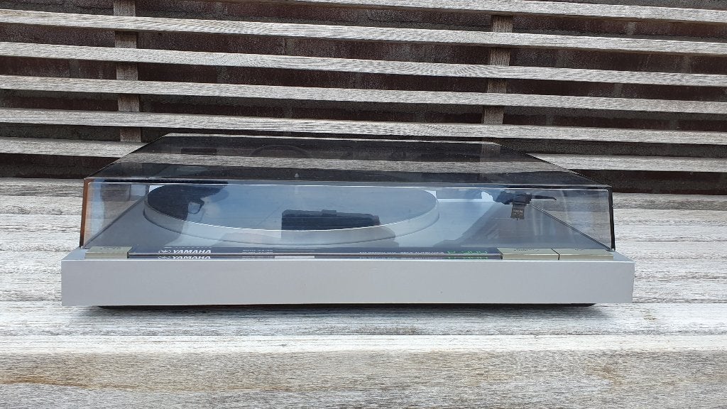 Yamaha P-300 platenspeler, TV, Hi-fi & Vidéo, Tourne-disques, Enlèvement, Comme neuf, Tourne-disque, Autres marques