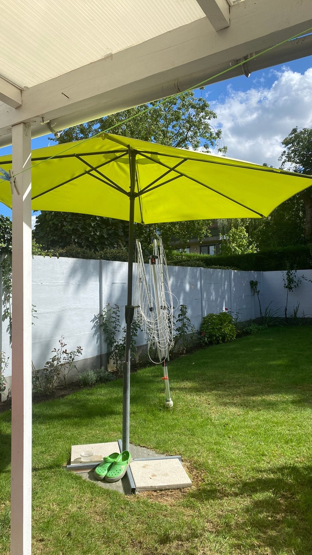 Parasol, Ophalen, Zo goed als nieuw