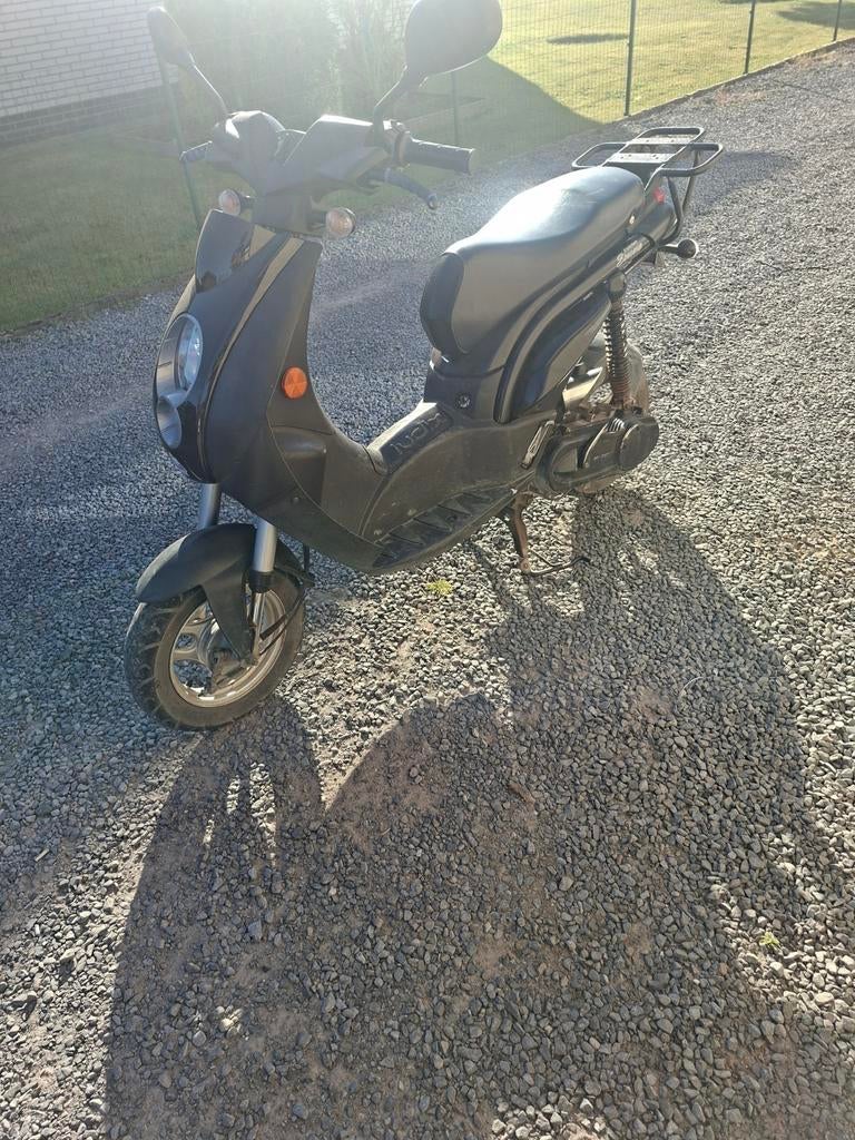 Peugeot ludix 50cc a klasse, Fietsen en Brommers, Scooters | SYM, Ophalen