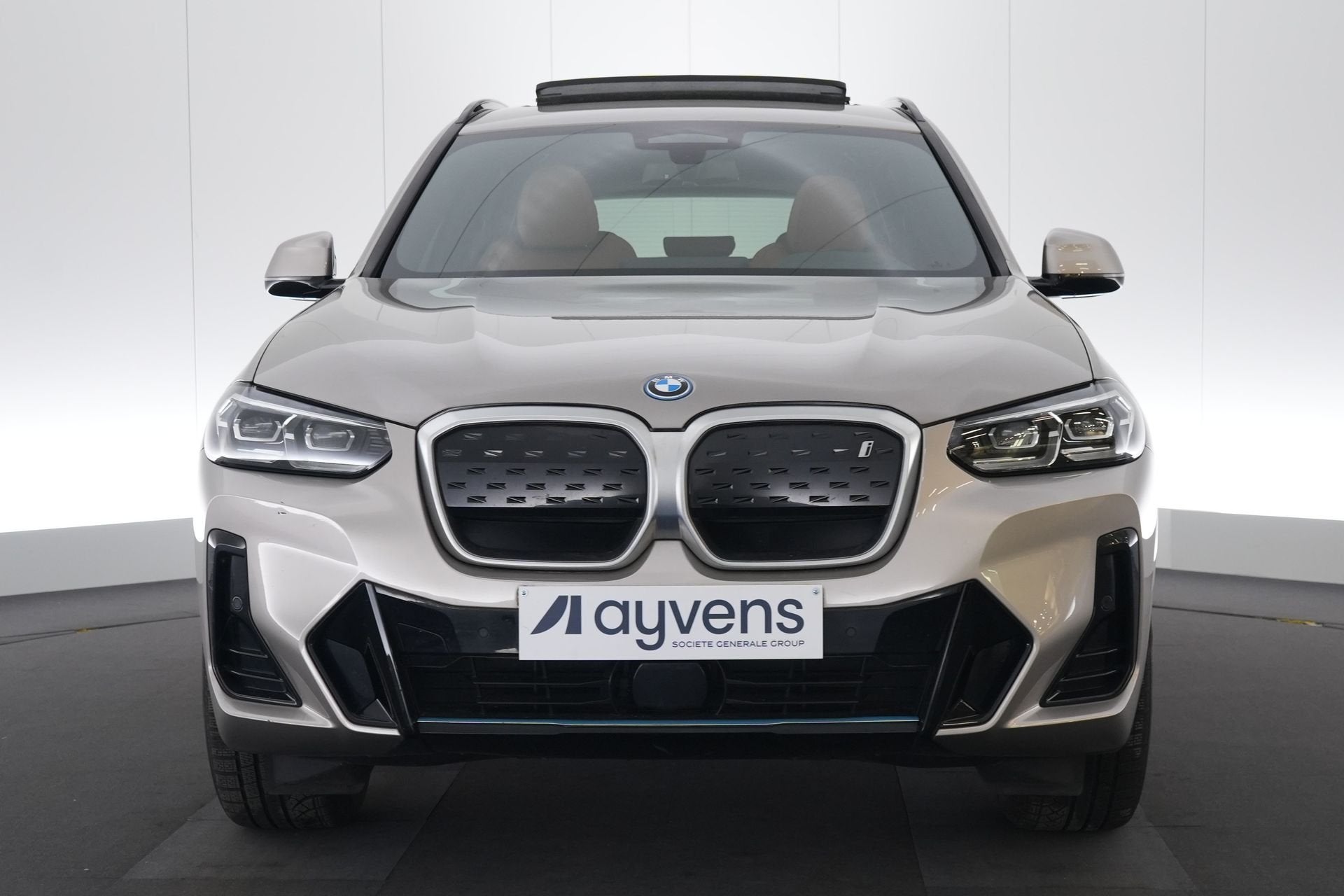 (2CJT268) BMW IX3, Auto's, Automaat, https://public.car-pass.be/vhr/b55bf530-b398-4bf9-851c-c3e4ac549304, Achterwielaandrijving
