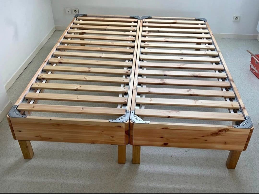 Lit 160x200cm Espevar ikea en bois âmes à ressorts, Enlèvement