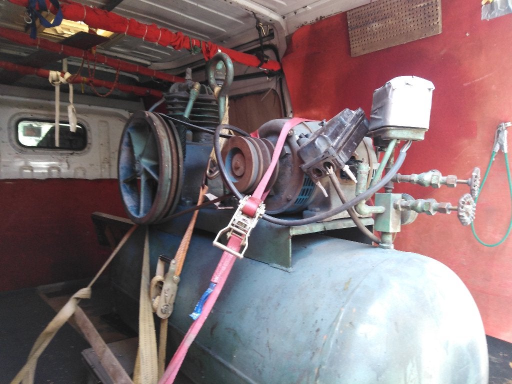 compresseur AIR CV 3.5 , 220v/380v ,1410 TR Beaird, Moins de 200 litres/min, Enlèvement, Utilisé, 100 litres ou plus