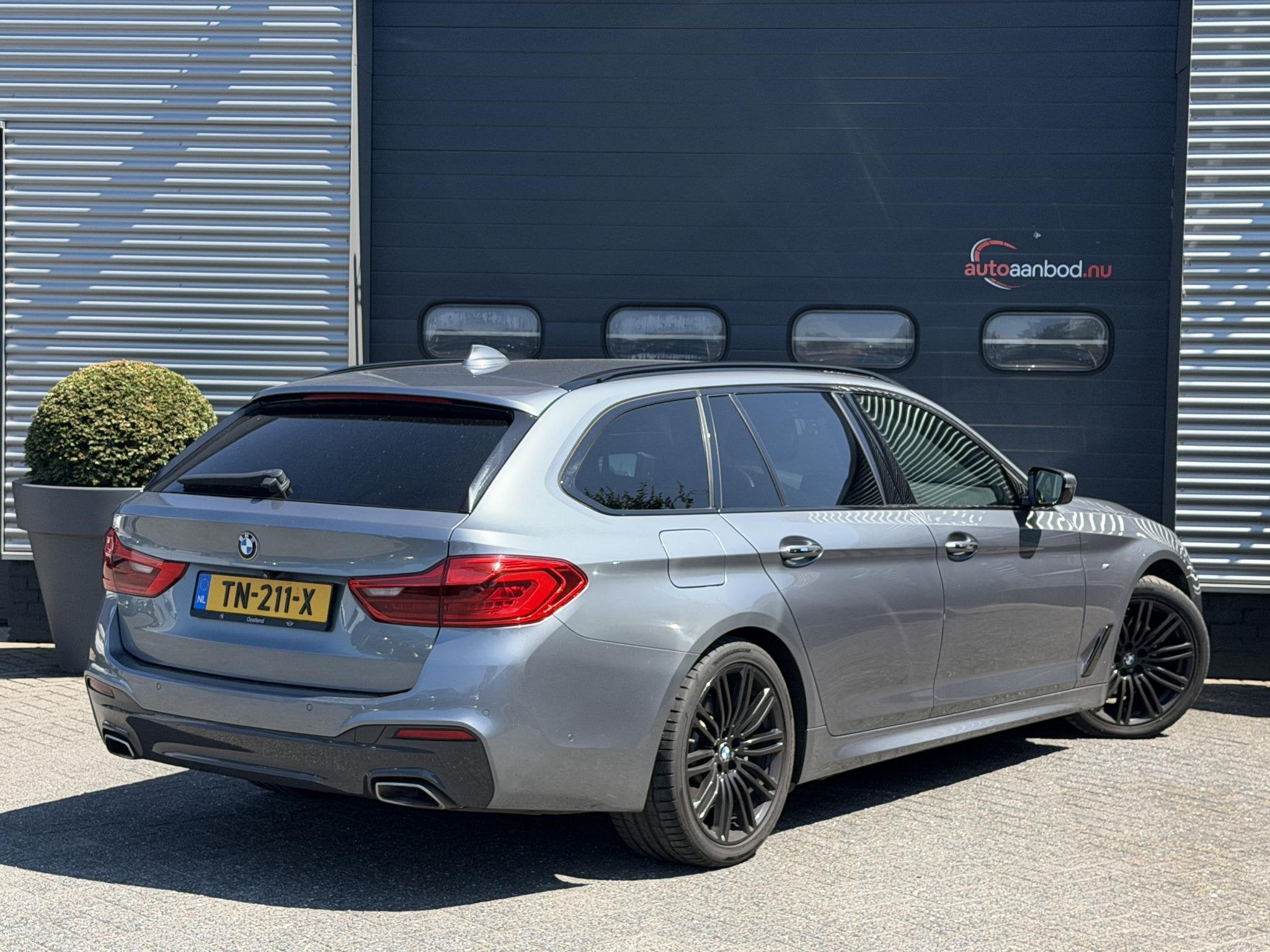 BMW 5 Serie Touring 520d Executive (automatique), Autos, BMW, Argent ou Gris, Euro 6, Entreprise, 2000 kg