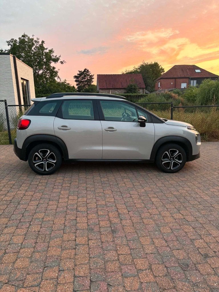 Citroen C3 Aircross, Voorwielaandrijving, Stof, Parkeersensor, Zwart