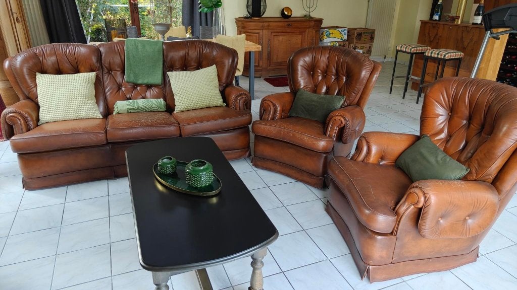 Salon chic en cuir véritable style "Anglais", Autres dimensions, Banc droit, Enlèvement, Utilisé