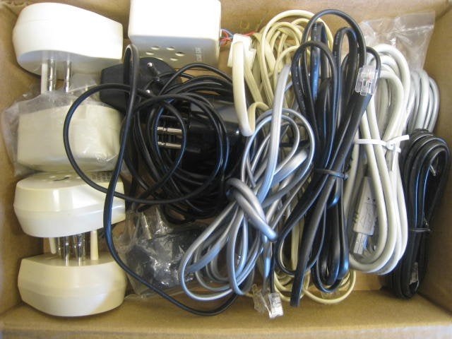 Set telefoonstekkers en kabels, Ophalen