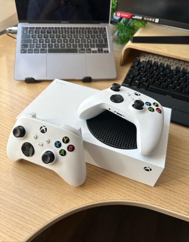 Xbox Séries S 512GB + 2 Manettes !, Games en Spelcomputers, Spelcomputers | Xbox One