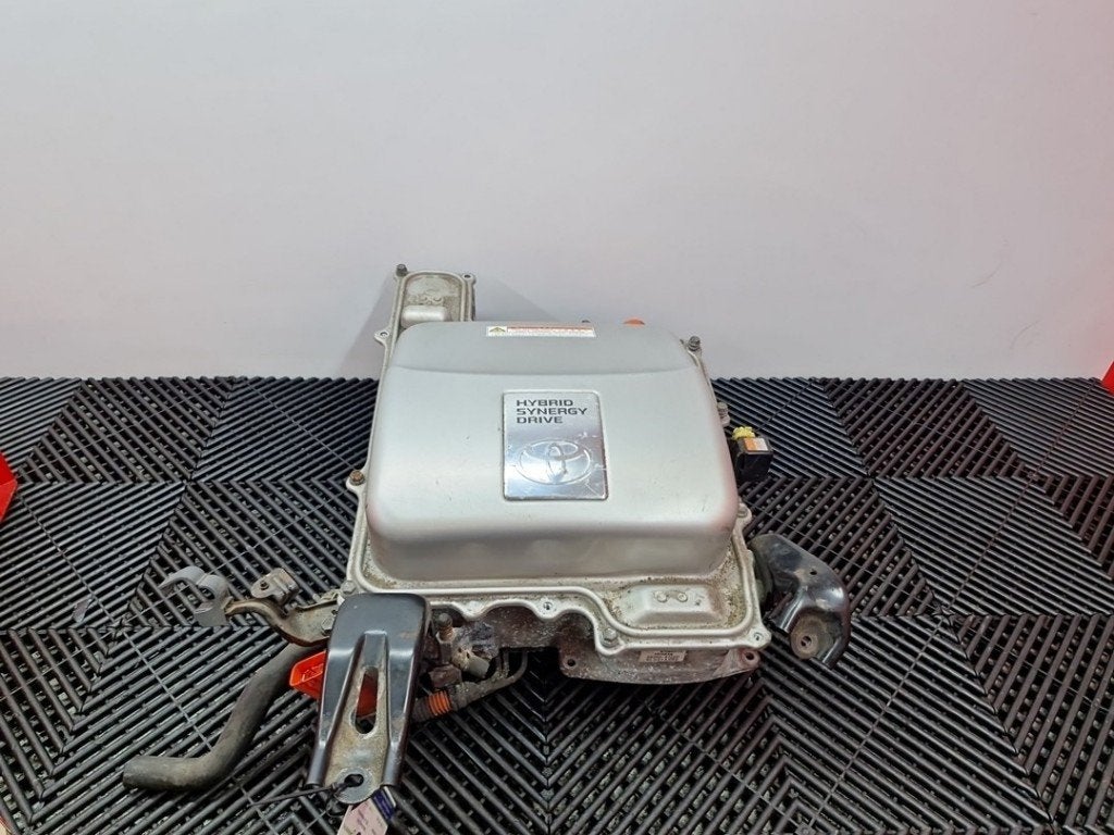 ONDULEUR Toyota Prius (NHW20) (|G920047100|), Kundenbetreuung@toyota.de, Toyota, Utilisé, Toyota-Allee 2
50858  Köln, DE