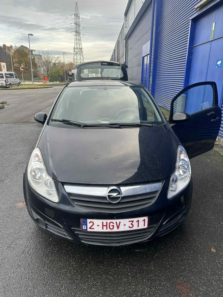 Opel Corsa D, Autos, Opel, Particulier, Corsa, Essence, Euro 4, 3 portes, Boîte manuelle, Noir, Noir, Cuir et Tissu