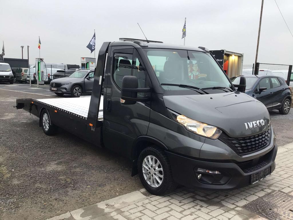 Iveco Daily takelwagen 30hdi 180pk 11/2021 27950e ex, Stof, Bedrijf, Overige carrosserie, 2 deurs