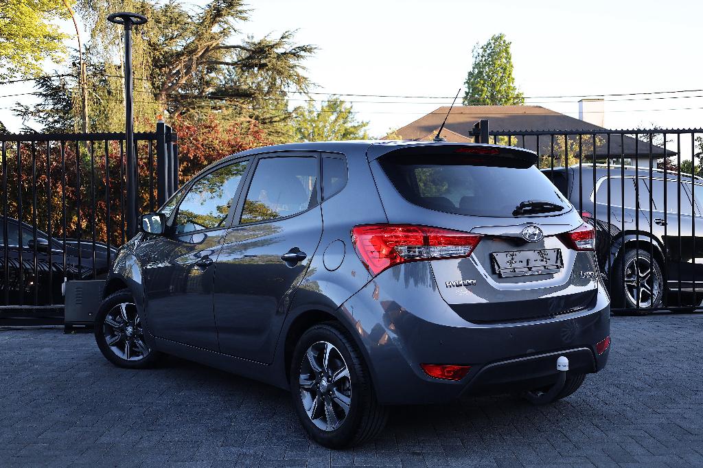 Hyundai iX20 1.6i Automaat | 8.000 km, Automaat, Start-stop-systeem, Stof, Bedrijf