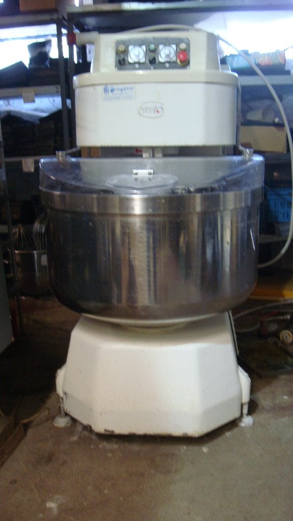 Pétrin spirale VMI 100 Kgs boulangerie bakkerij, Enlèvement, Utilisé, Boulangerie et Boucherie