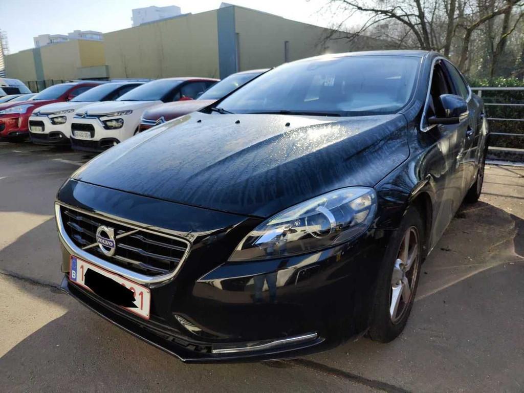 Volvo V40 2.0 2016 momentum - 43 voitures de tourisme de 594, Autos, Volvo, Achat, Entreprise, Boîte manuelle, Autre carrosserie