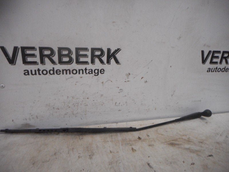 RUITENWISSERARM ACHTER Opel Calibra (90-355-995), Gebruikt, Opel, Opel Automobile GmbH, Kontakt-opel@opel.com
