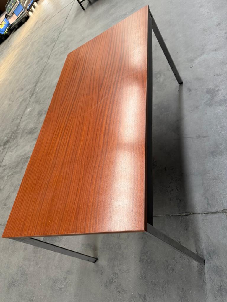 Directietafel, Ophalen, Zo goed als nieuw