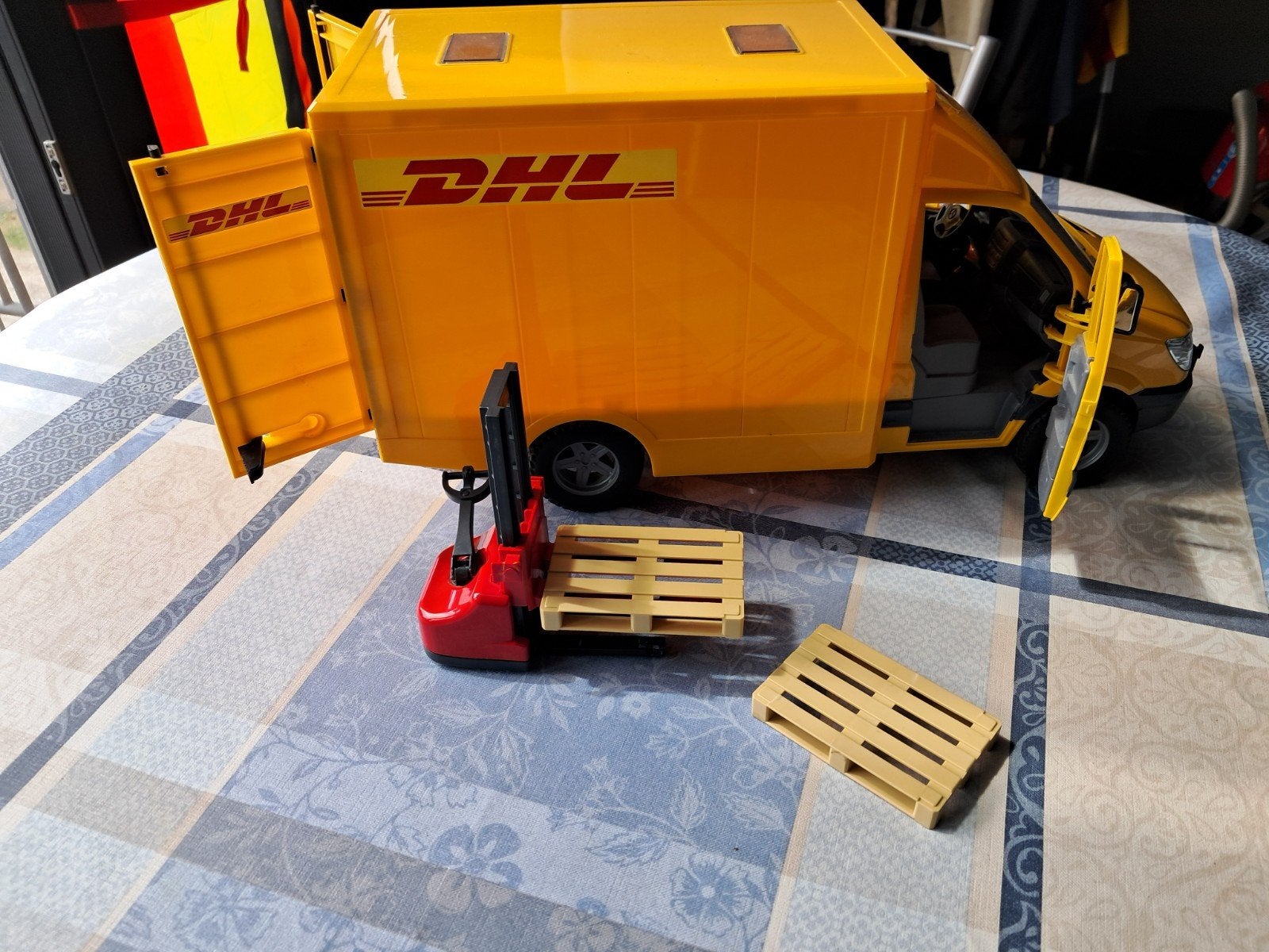 Bruder DHL, Hobby & Loisirs créatifs, Voitures miniatures | 1:32, Enlèvement