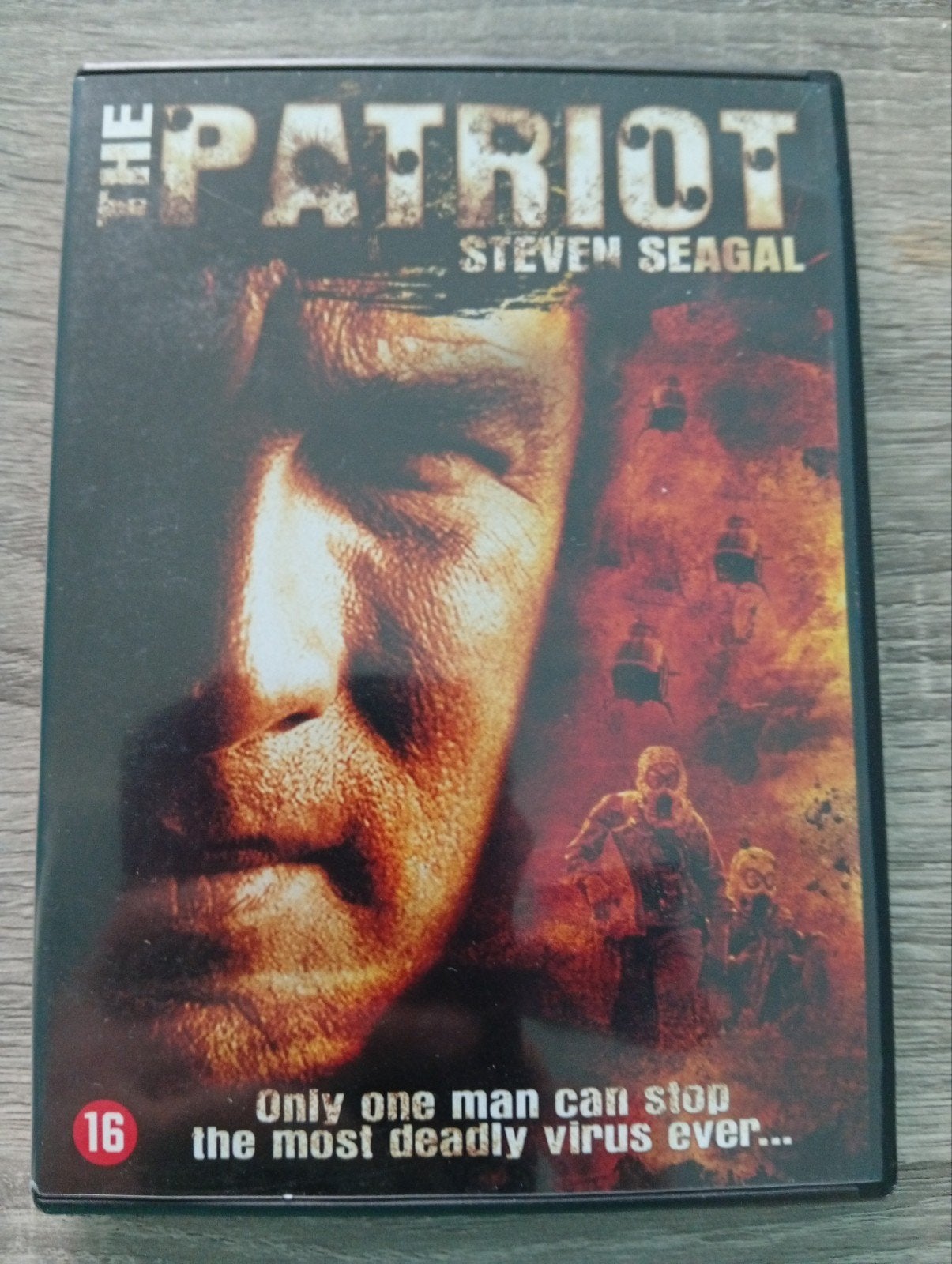 Le film d'action Patriot de Steven Seagal, CD & DVD, DVD | Action, Action, Enlèvement ou Envoi, Anglais, À partir de 16 ans
