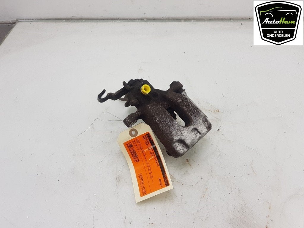 REMKLAUW RECHTS ACHTER ABS Seat Leon (5FB) (|5Q0615424A|), Gebruikt, Seat