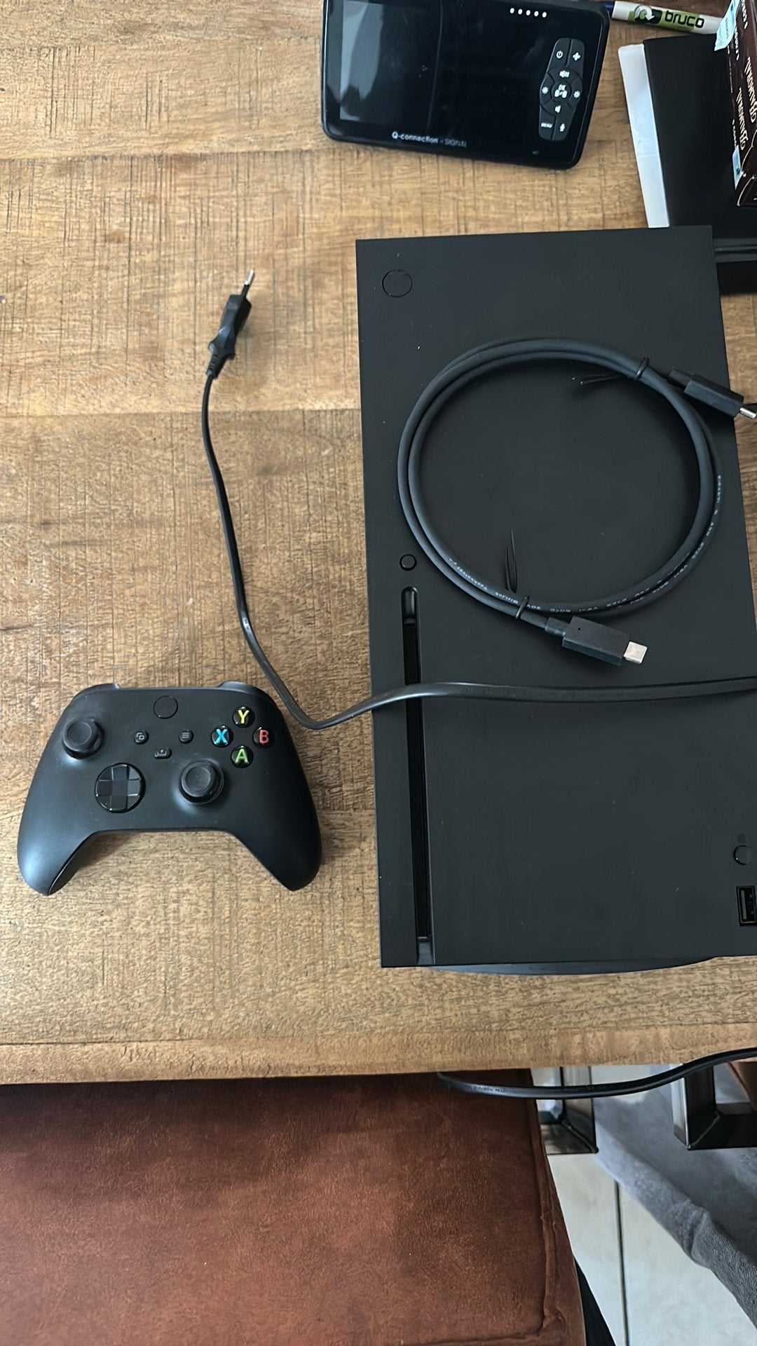 Xbox series X - zonder doos, Games en Spelcomputers, Spelcomputers | Xbox One, Ophalen, Gebruikt, 1 TB, Met 1 controller