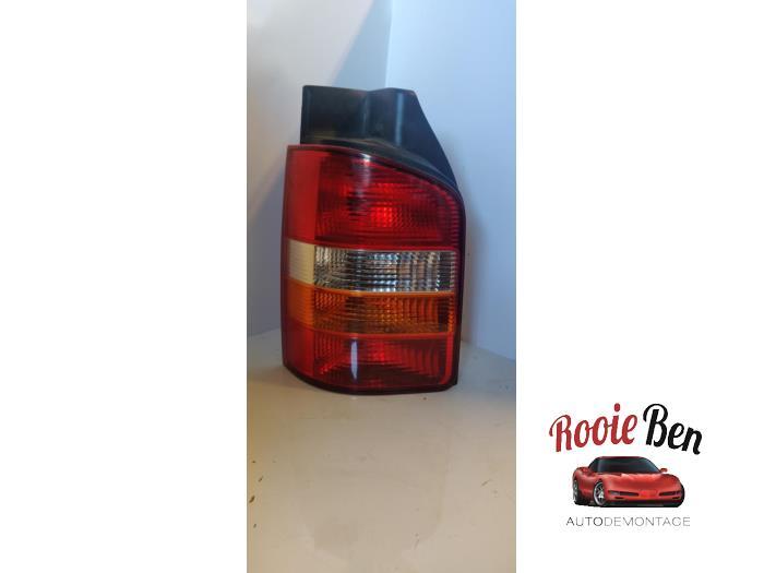 Achterlicht links van een Volkswagen Transporter, Gebruikt, -, Volkswagen, -