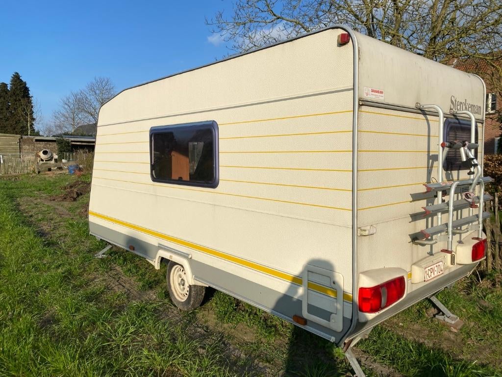 Caravan Sterckeman Datcha 450CP - 4 pers slaap+WC+keuken, Vast bed, Standaardzit, Sterckeman, 750 - 1000 kg