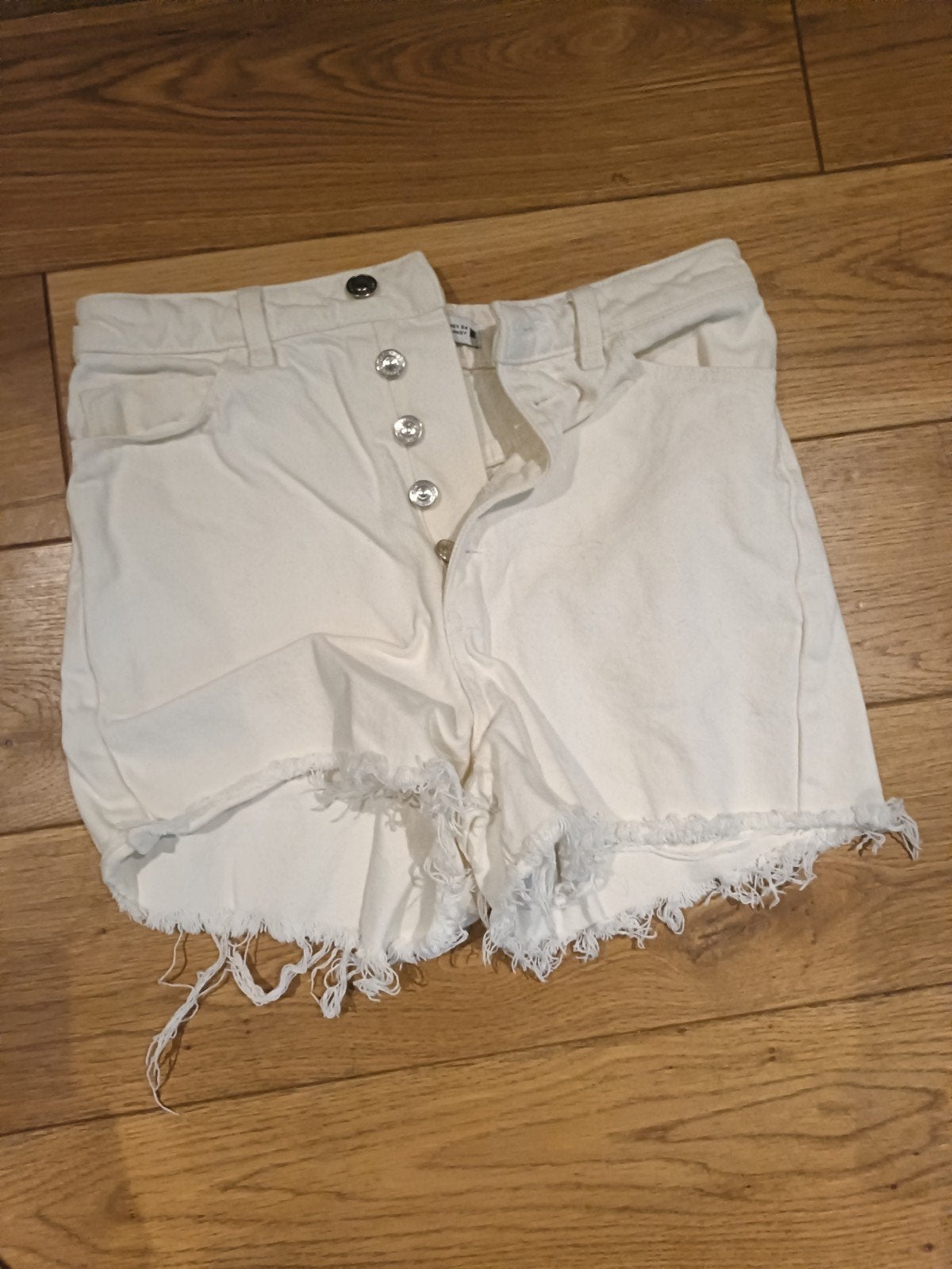 witte jeansshort, Kleding | Dames, Ophalen of Verzenden, Zo goed als nieuw, W27 (confectie 34) of kleiner, Wit